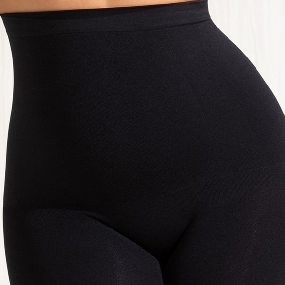 Shapermint Empetua High-Waisted shaper short - Picture 1 of 6